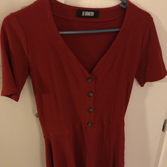 ❌SOLD❌Reformation Crimson Cardinal Dress - Picture 5 of 5